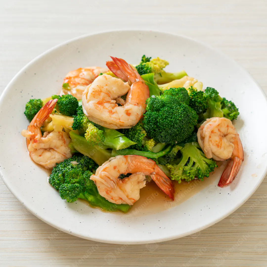 Shrimp w.Broccoli at Tai Ho，a Chinese Restaurant in Detroit